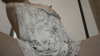 Tetta nuda in primo piano