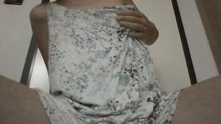 Tetta nuda in primo piano