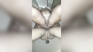 E pure il bagnino scopa mia moglie!