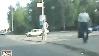 Bella puttanella caricata dalla strada