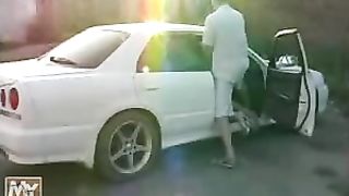 Bella puttanella caricata dalla strada