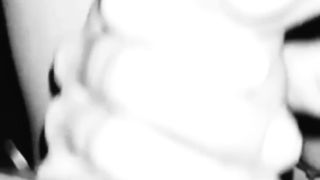 Sono una puttana e voglio che mi vieni in bocca