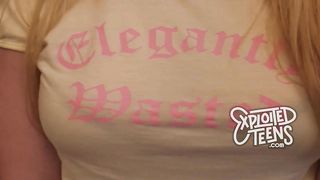 Provino porno di bionda 18enne tettona