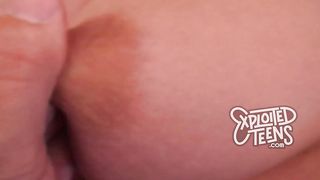 Provino porno di bionda 18enne tettona