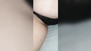 Mia moglie filmata mentre sta dormendo