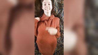 Anteprima del video: Teen porcella su TikTok esce fica e tette