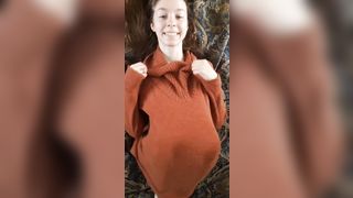 Teen porcella su TikTok esce fica e tette