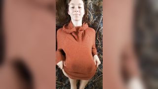 Teen porcella su TikTok esce fica e tette