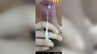 Anteprima del video: Lei me lo succhia