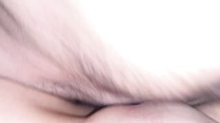 Scopo lei mentre il suo lui ci guarda e filma