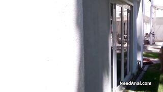 Bella teen nera inculata