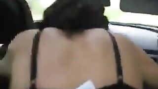 Anteprima del video: Carsex con la troia del cornuto