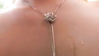 Bella teen biondina analizzata da un porcone