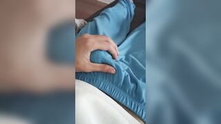 18enne si masturba dopo essere uscito da scuola