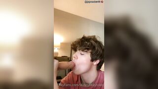 30 Centimetri di cazzo per il frocio