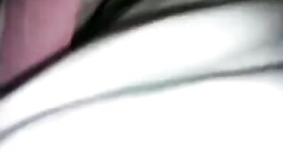 A letto con una "brava ragazza" mignotta