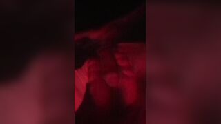 Cinese sega cazzo mezzo moscio