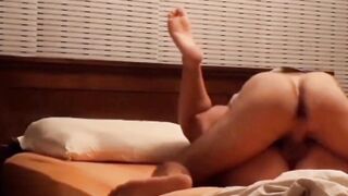 Due dita nel culo prima di scopare