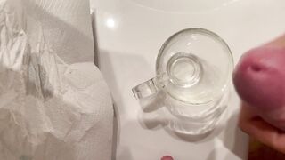 Bicchiere mezzo pieno o mezzo vuoto ?