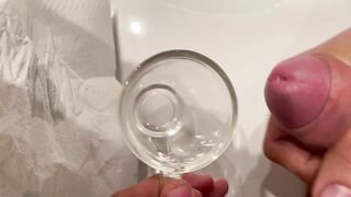 Bicchiere mezzo pieno o mezzo vuoto ?