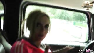 Sesso in auto con bellissima milf