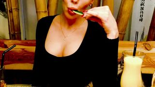 MILF italiana scopata nel bagno del ristorante cinese