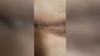 Moglie puttana mentre viene inculata