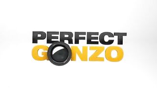 Pompino a due bocche da due belle puttanelle