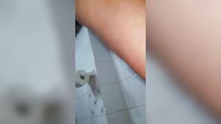 Mia moglie mentre si depila