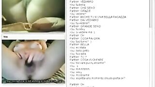 Teen italiana si masturba su Chatroulette