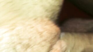 Ragazzina ciuccia il cazzo e si fa sborrare dentro la fica