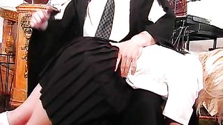 Anteprima del video: Belle ragazze sculacciate