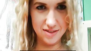 Teen bionda scopata dal dottore