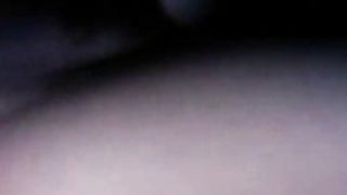 Milf amatoriale con la fregna pelosa