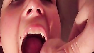 Che voglia di leccare il culo di una troia