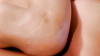 Ginger Lynn sexy bionda in stile vintage