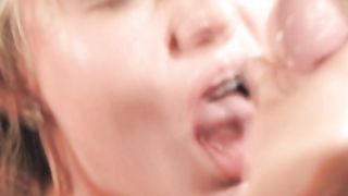 Blowjob da chica bionda