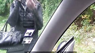 Pompino amatoriale da una bionda