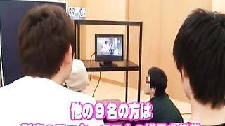 Anteprima del video: Milf insegna il sesso a un ragazzo inesperto