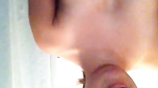 Coppia amatoriale scopa in casa