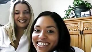 Due sexy teen in calze bianche