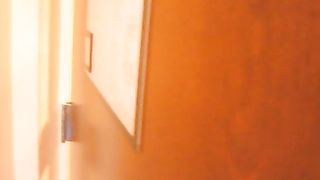 Anteprima del video: Teen bruna prima volta porno