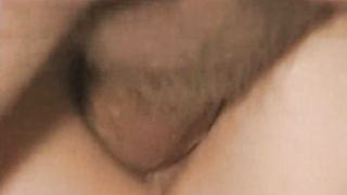 Lei lo seduce con un intimo sexy