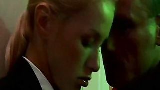 Sesso in un bagno per soli uomini