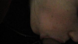 Fa pompino al fidanzato in webcam