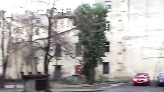 Ragazza ucraina succhia cazzi