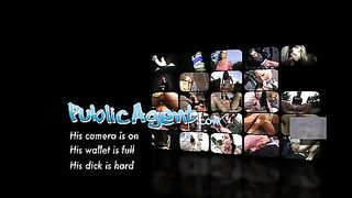 Anteprima del video: Teen amatoriale pagata per un porno casting