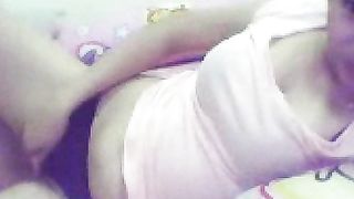 Thai Michelle si masturba