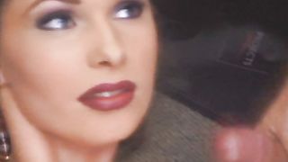 Bella segretaria in gangbang