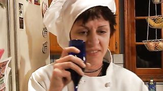 Anteprima del video: Alex Divine scopata dal cuoco